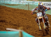 开云体育入口-沙漠之鹰蛰伤南美雄鹰，内马尔独造三球，卡塔尔2026世界杯F组焦点战险胜智利