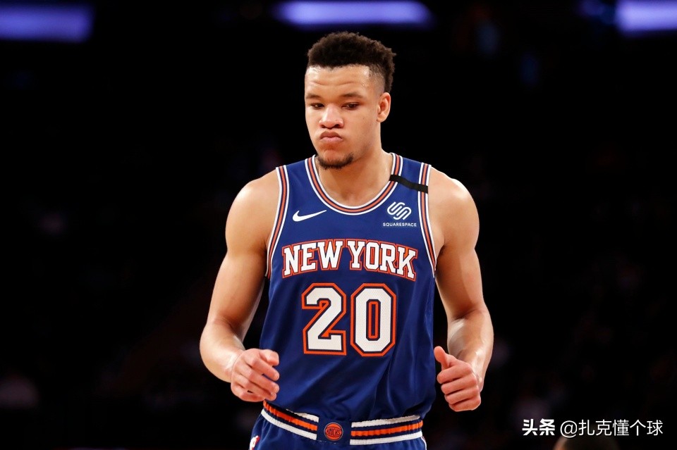 韦罗纳球队新签约球员亮相,赛季起步令人期待的简单介绍 韦罗纳球队新签约球员亮相,赛季起步令人期待的简单介绍