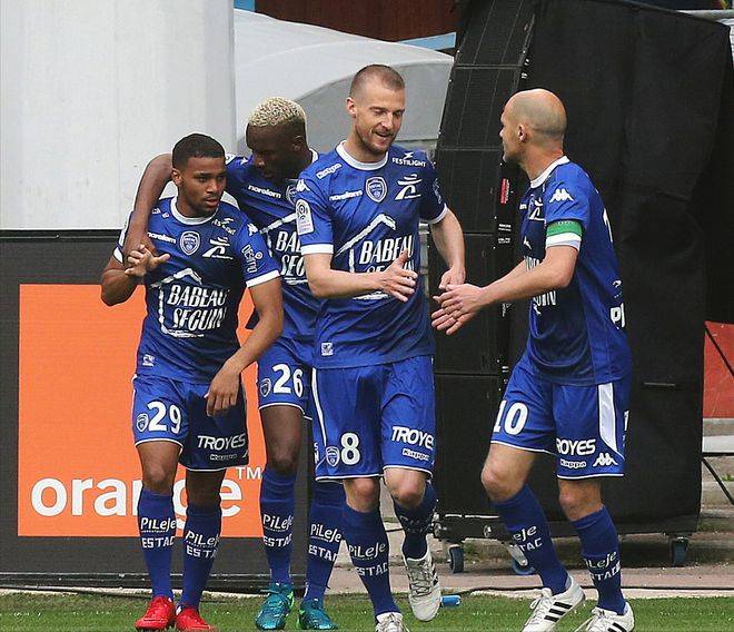 关于切尔西积极备战下一轮比赛,主帅誓言翻盘的信息 关于切尔西积极备战下一轮比赛,主帅誓言翻盘的信息