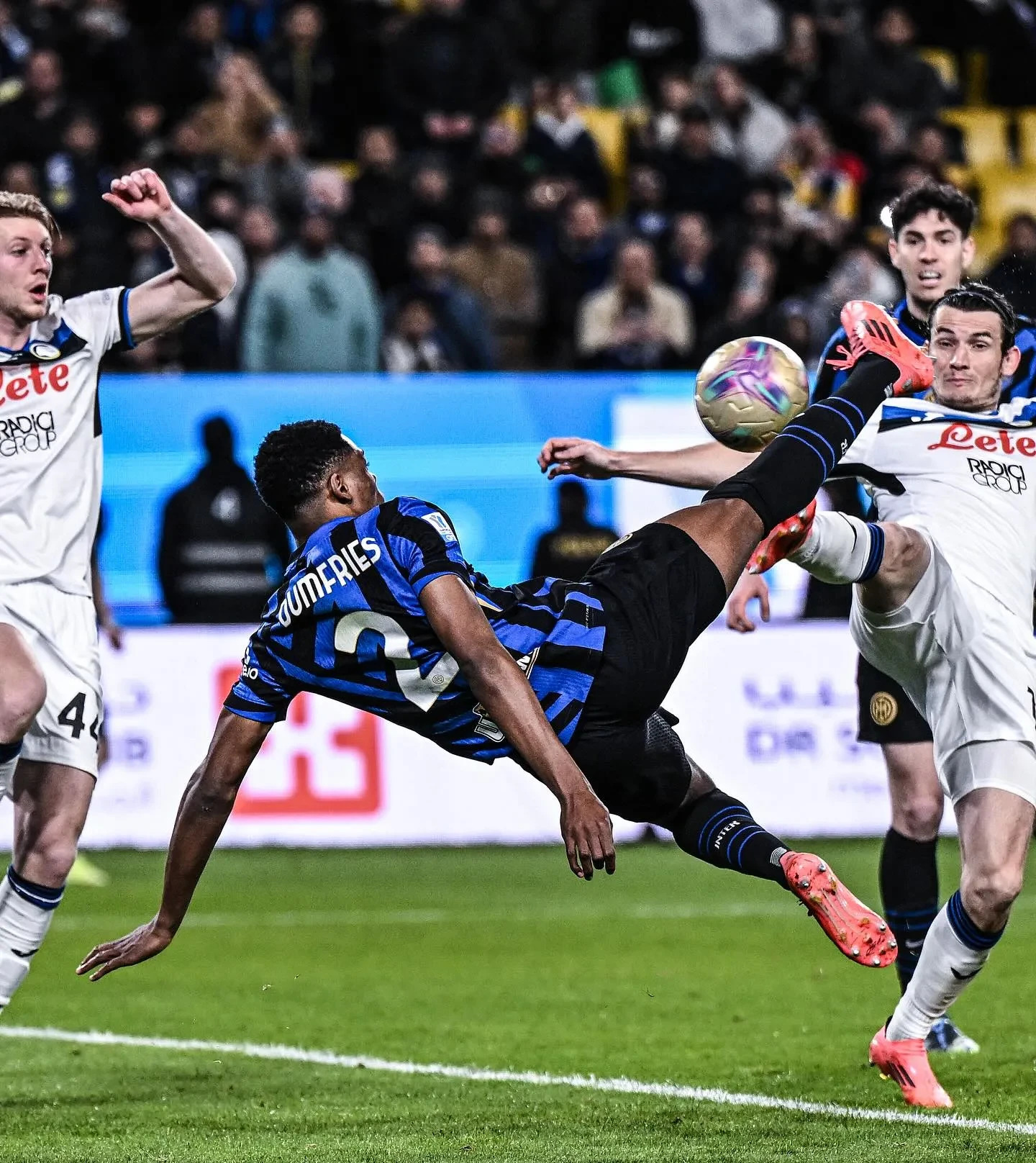 国际米兰主场不敌卡利亚里，遭遇四轮不胜