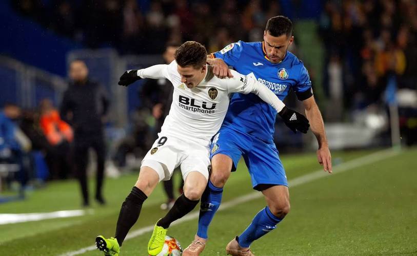 巴伦西亚客场失利,冲击前四名受挫 巴伦西亚客场失利,冲击前四名受挫