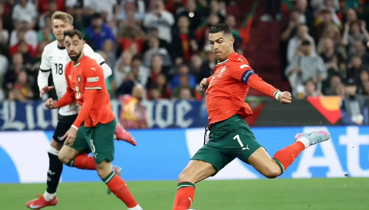 巴黎FC主场逼平里尔,取得宝贵一分的简单介绍 巴黎FC主场逼平里尔,取得宝贵一分的简单介绍