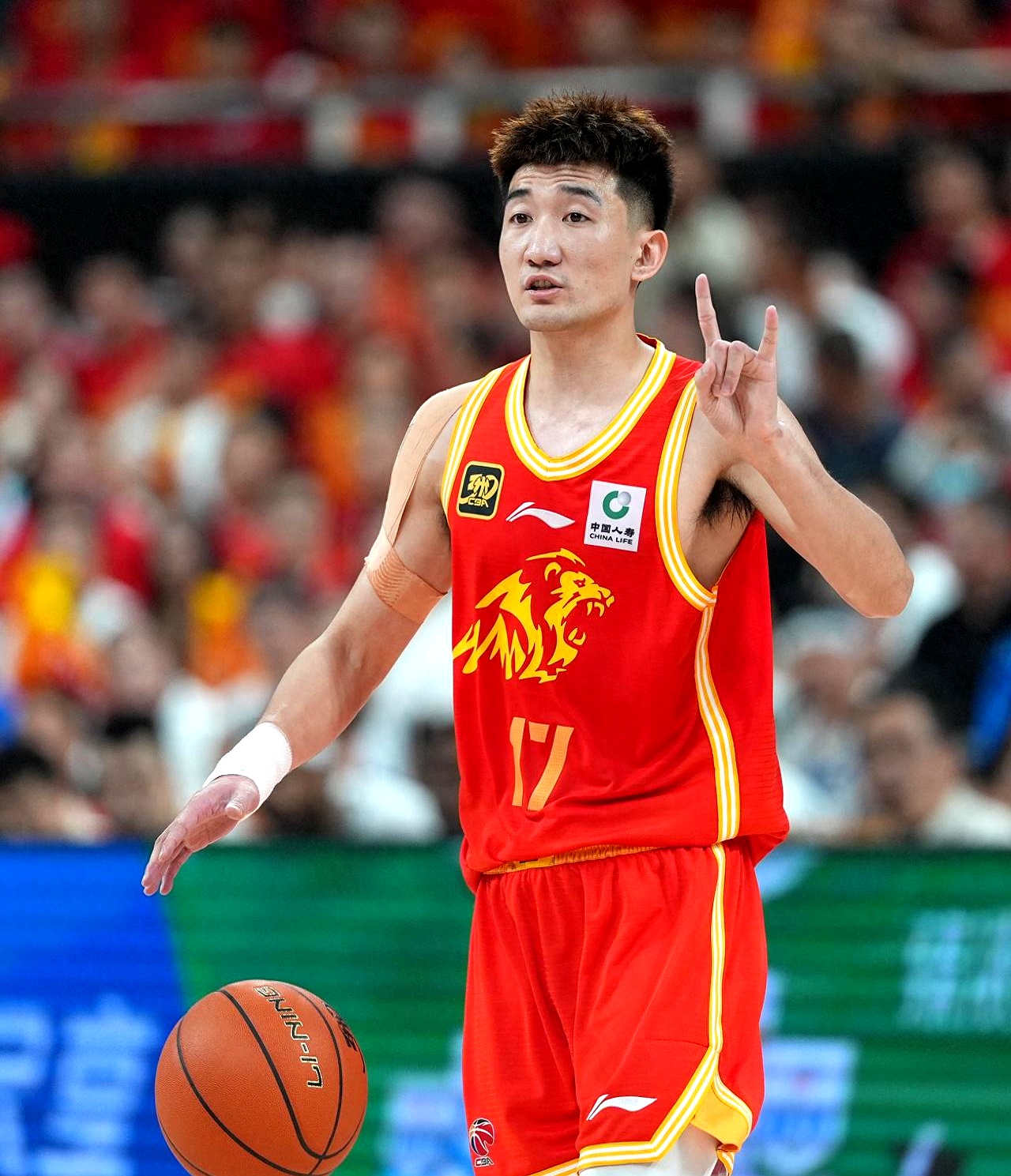 篮网横扫雷霆,孙铭徽状态火热的简单介绍 篮网横扫雷霆,孙铭徽状态火热的简单介绍