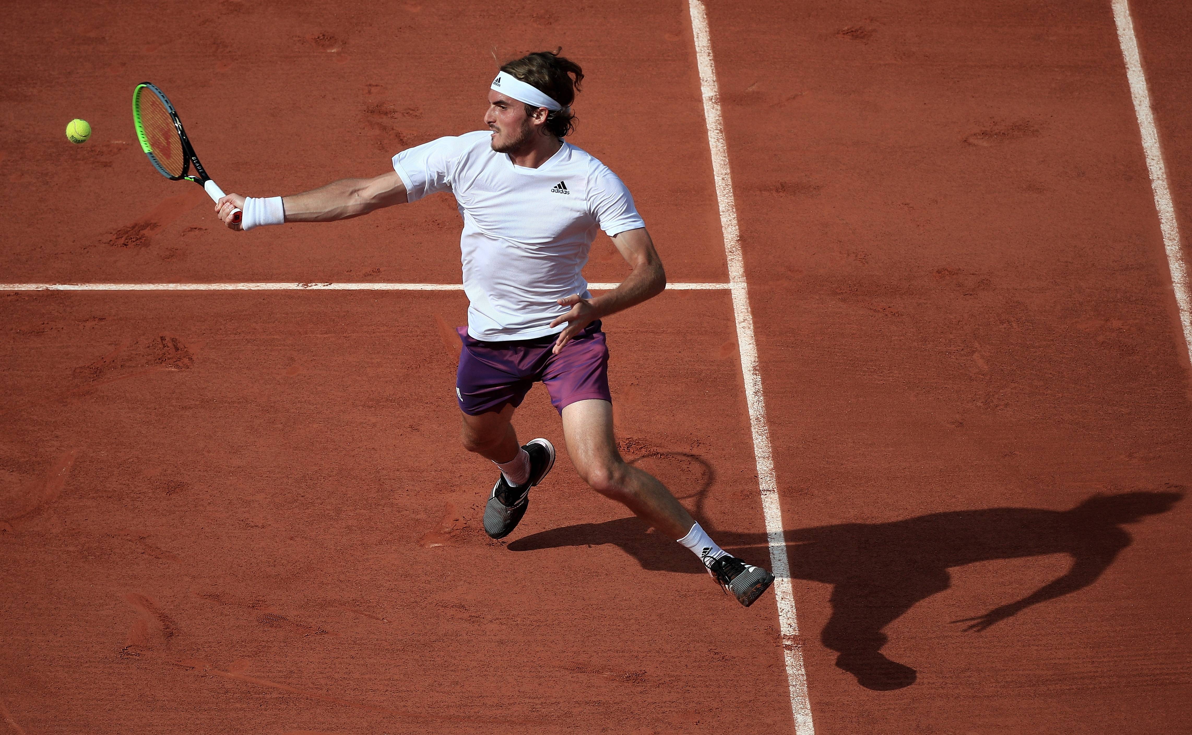 英国网球队血洗澳大利亚网球队，西西帕斯爆发神勇的简单介绍