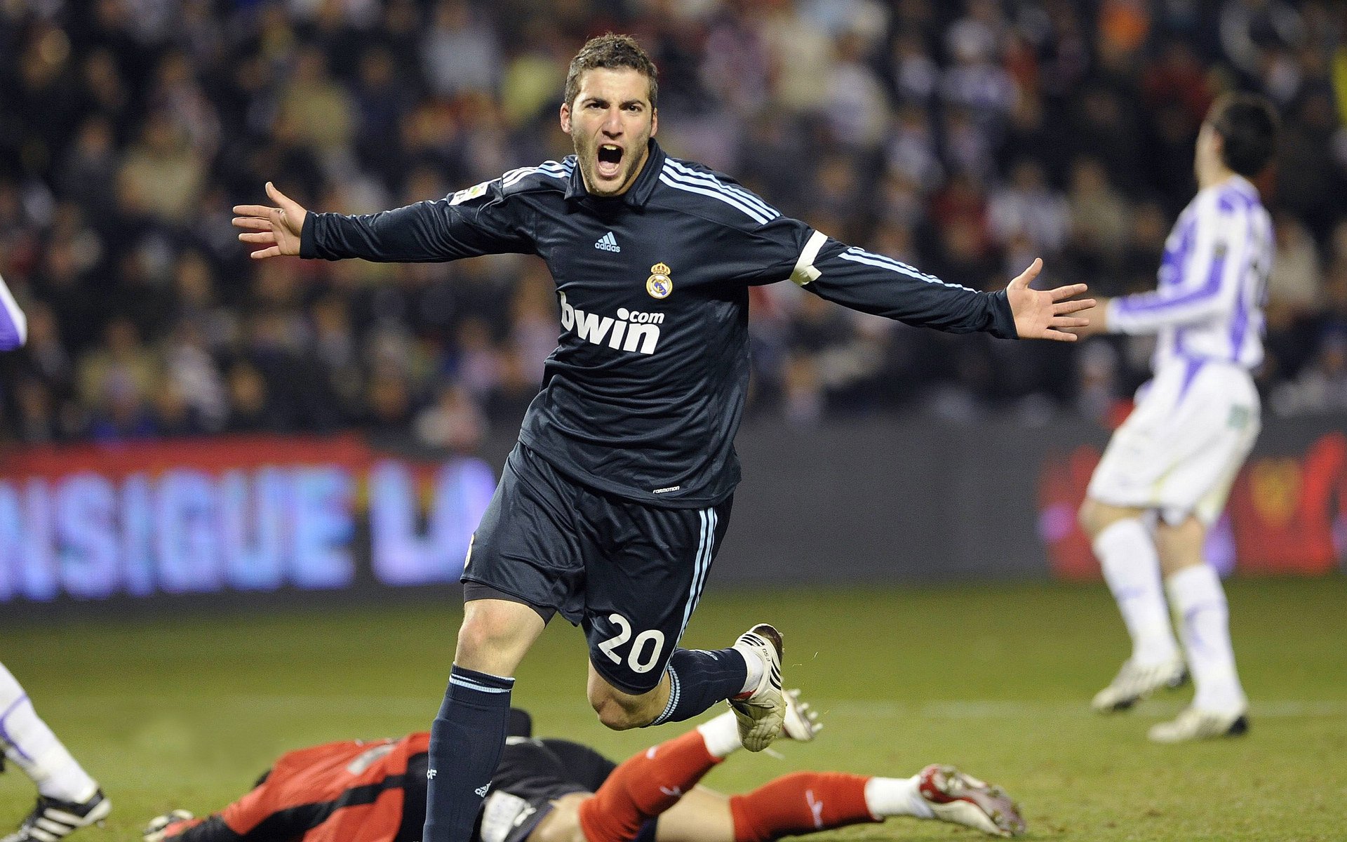 世界排名争夺战之夜，克莱表现堪称教科书